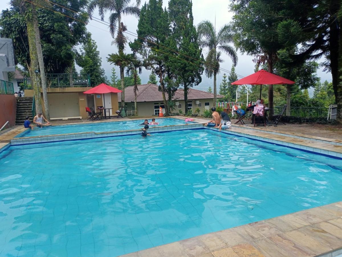 Alfa Resort Hotel And Conference Puncak Εξωτερικό φωτογραφία